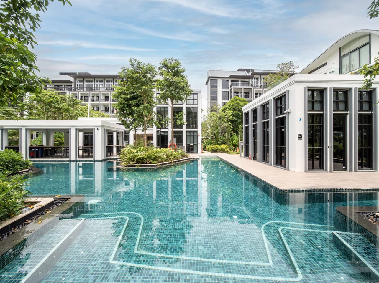 Mayfair Gardens
