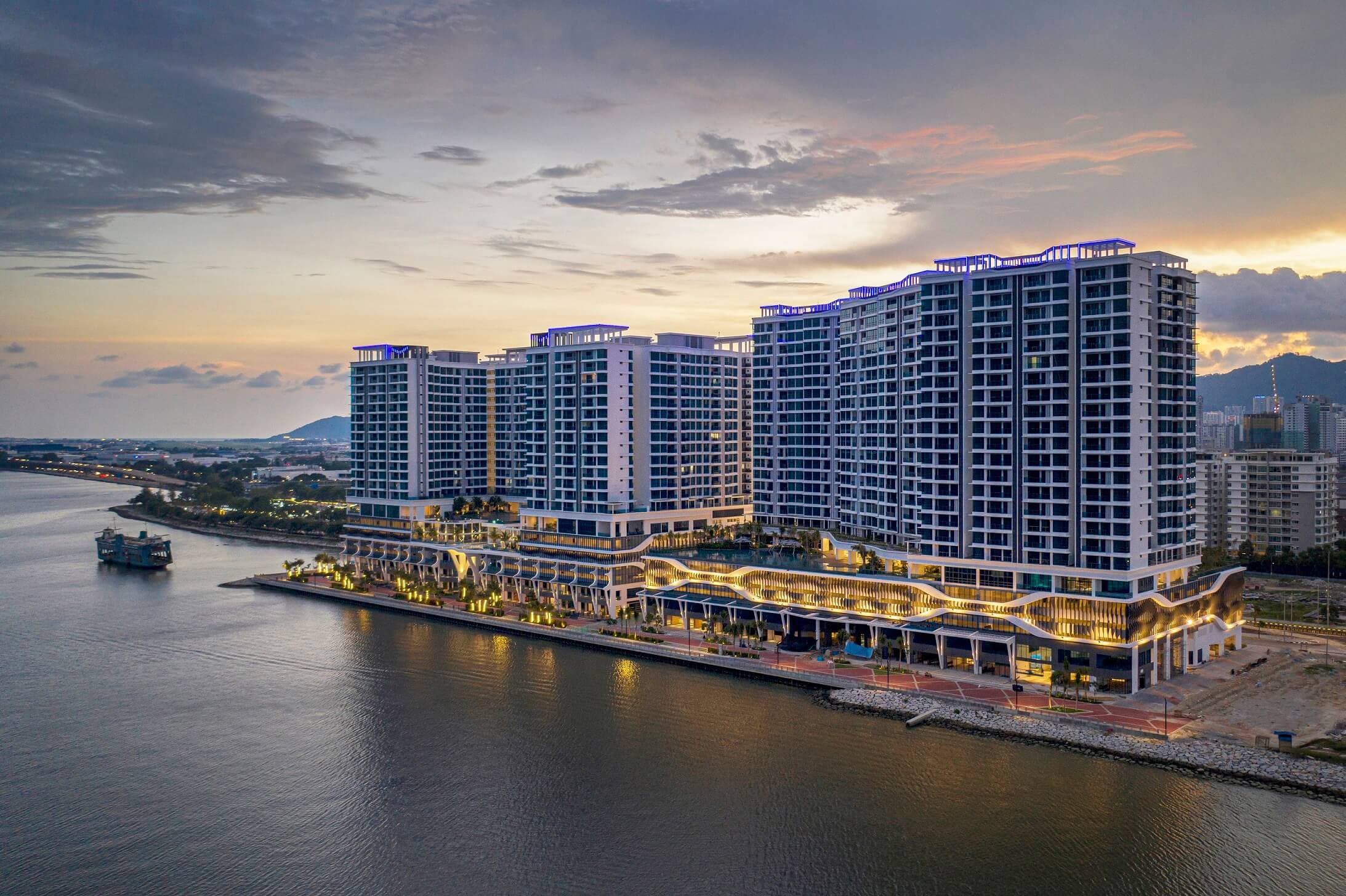 Queens Residences Q1